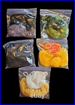 Bernat Decorator Stitchery Kit No So 8070 Toulouse-Lautrec's Divan Japonais VTG