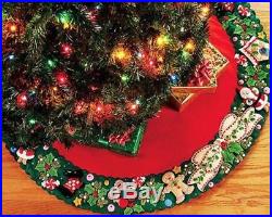 Bucilla Felt Mary's Wreath Mary Engelbreit 42 Christmas Tree Skirt Kit Opened