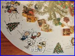 Charlie Brown and Snoopy Playmates Christmas Tree Skirt Cross Stitch Kit Peanuts
