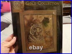 DIMENSIONS GOLD COLLECTION counted cross stitch KIT, EYES IN THE WILD R. MANNIN