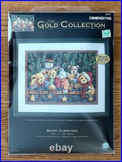 Dimensions Gold Collection Beary Christmas 8761 Cross Stitch 15x11 NEW