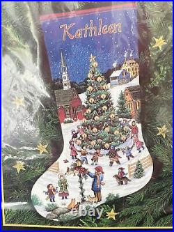 Dimensions Gold Collection Christmas Cheer Stocking Kit 8615 Cross Stitch NEW