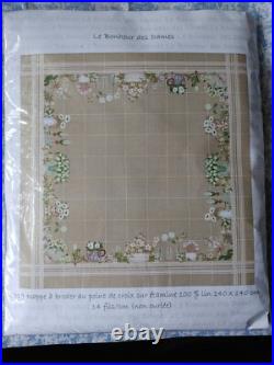 French Le Bonheur Des Dames Cross Stitch Kit. Tablecloth December Flowers 6019