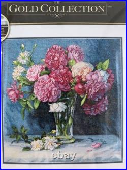 Mary's Bouquet Dimensions Gold Collection counted cross stitch kit 70-35295 Mary's Bouquet Dimensions Gold Collection counted cross stitch kit 70-35295