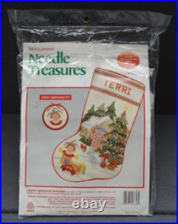 NEW Needlepoint Needle Treasures 06858 Santa's Workshop Stocking Kit Made in USA NEW Needlepoint Needle Treasures 06858 Santa's Workshop Stocking Kit Made in USA