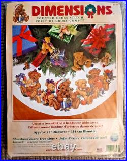 New 2002 Christmas Bears Tree Skirt Counted Cross Stitch Kit by Dimensions