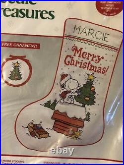 Peanuts Snoopy Christmas Stocking Counted Cross Stitch Kit Decorating Doghouse