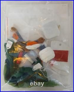 RARE David McCaskill Table Top Christmas Cube Musical Needlepoint Complete KIT