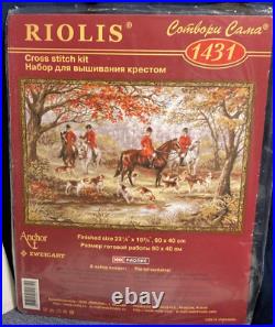 Riolis 1431 Riding From Following The Hounds Counted Cross Stitch Kit Q8