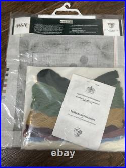 Royal School of Needlework Embroidery Floral Tapestry KIT 1631T 36X36 cm Design