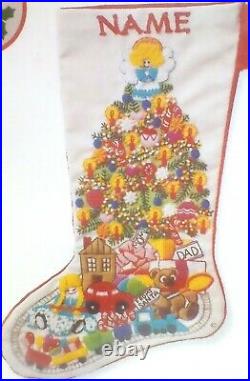 Sunset Crewel Embroidery Stitchery Stocking Kit, CHRISTMAS FANTASY, Tree, 2025,18