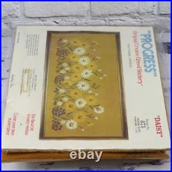 Vintage Crewel Embroidery Kit Daisy Daisies Flowers Floral MCM Mid Century Boho Vintage Crewel Embroidery Kit Daisy Daisies Flowers Floral MCM Mid Century Boho