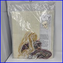 Vntge Bernat Angel Face Craft Kits Christmas Tree Topper Stockings Tissue Card